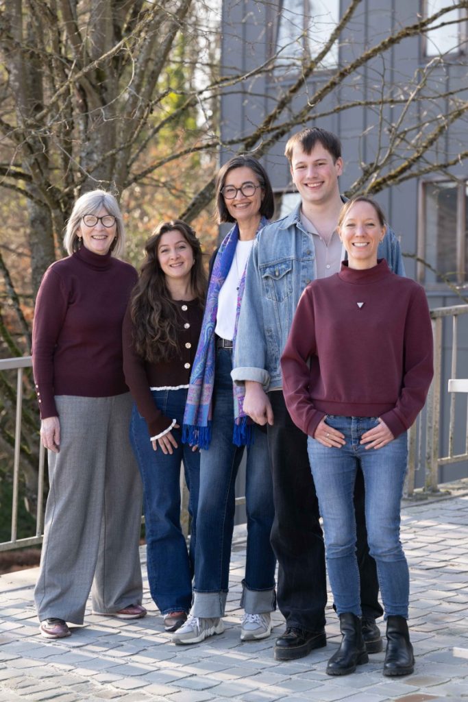 Prof. Anne-Marie Étienne, Yasemin Ayhan (doctoral researcher), Prof. Dominique Morsomme, Antoine Henrotin (doctoral researcher), and Dr Angélique Remacle. © Sandrine Seyen